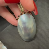 Mother of Pearl & Garnets Pendant